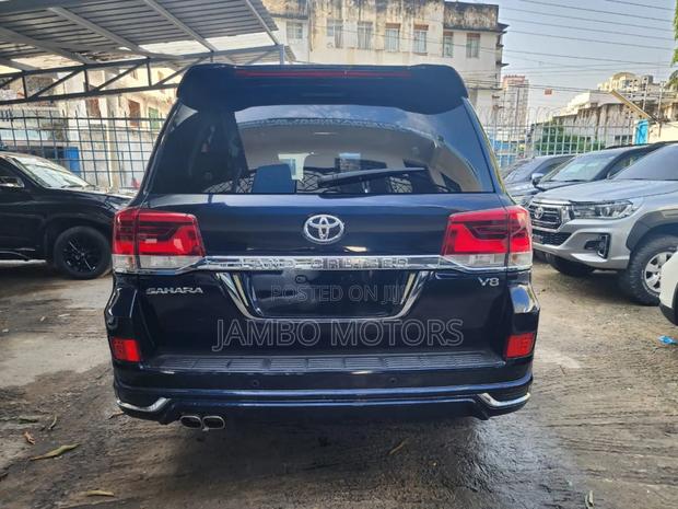 Toyota Land Cruiser 4.5 V8 TD 2018 Black