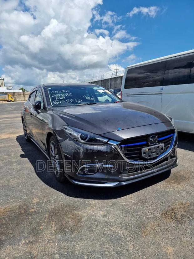Mazda Axela 2018 Gray