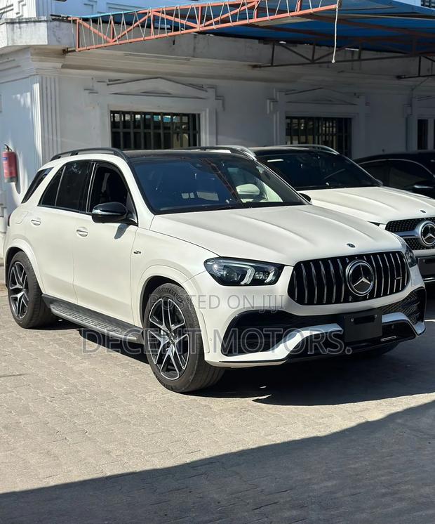 Mercedes-Benz GLE-Class 2021 White