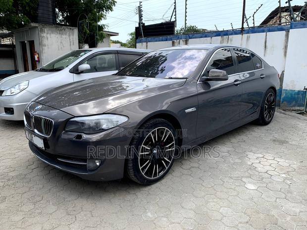 BMW 528i 2013 Gray