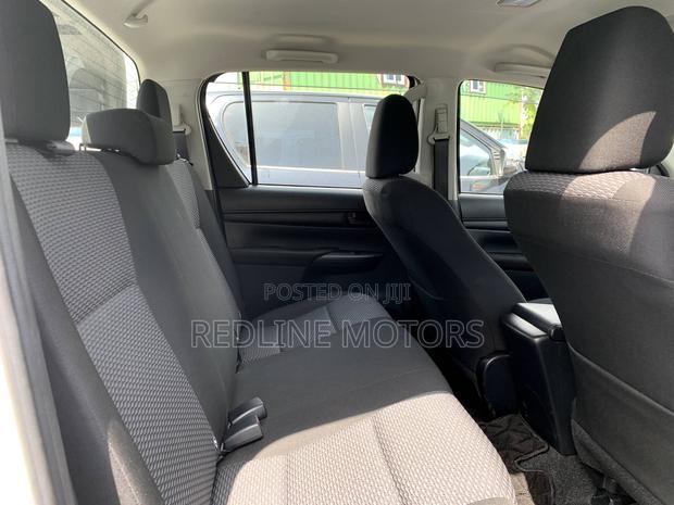 Toyota Hilux TRD White 4x4 2017 Off white