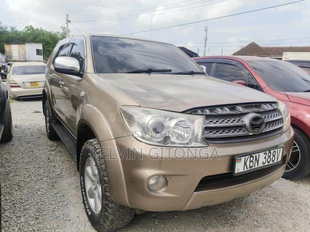 Toyota Fortuner 2008 Brown