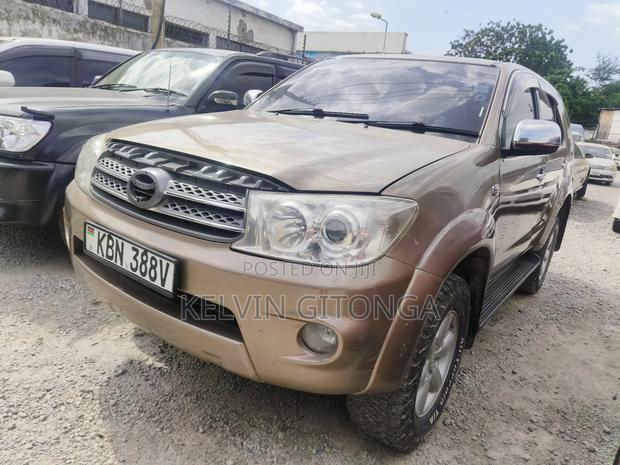 Toyota Fortuner 2008 Brown