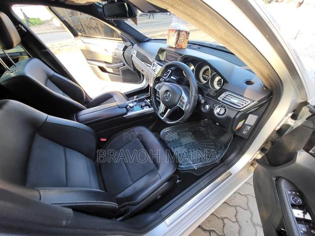 Mercedes-Benz E220 2016 Silver