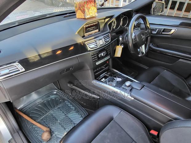 Mercedes-Benz E220 2016 Silver