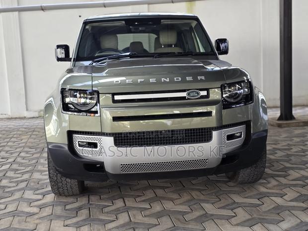 Land Rover Defender X-Dynamic HSE 2022 Green