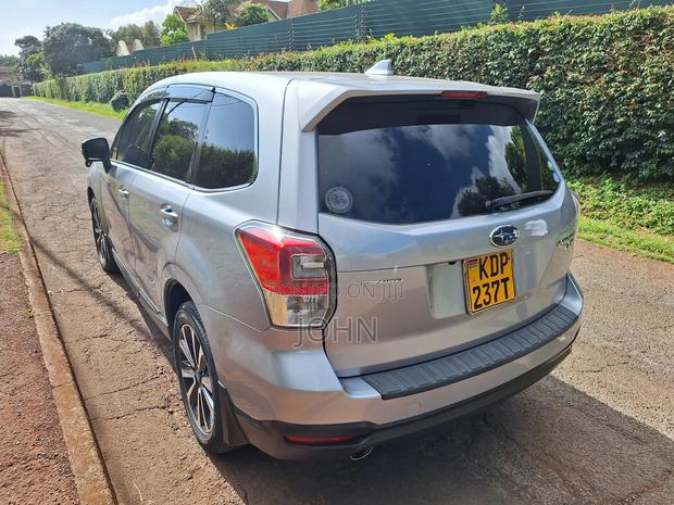 Subaru Forester 2.0XT Touring AWD 2017 Silver