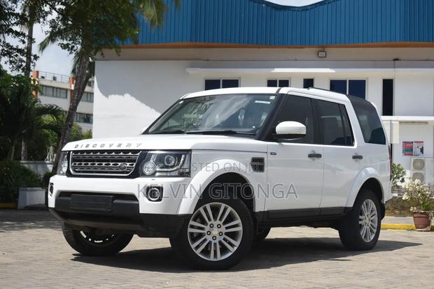 Land Rover Discovery 2015 White