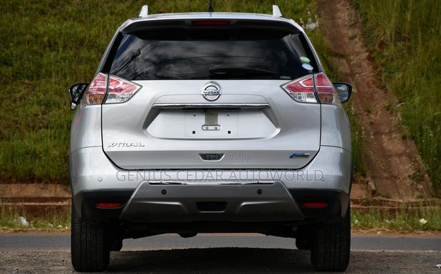 Nissan X-Trail 2017 Silver