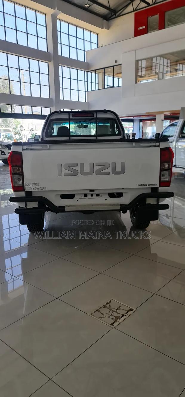 New Isuzu D-MAX 2024 Pearl
