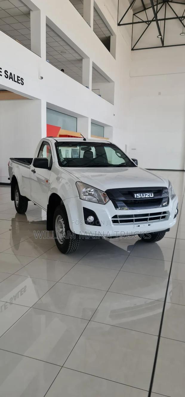 New Isuzu D-MAX 2024 Pearl