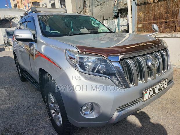Toyota Land Cruiser 2015 Silver