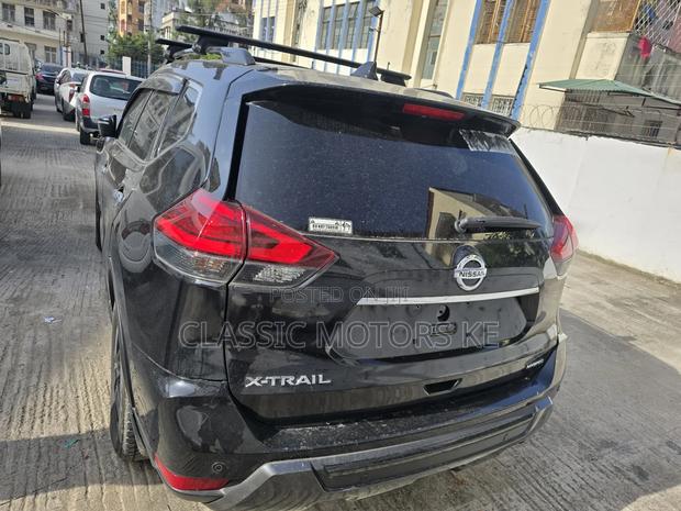 Nissan X-Trail 2.0 Hybrid AWD 2017 Black