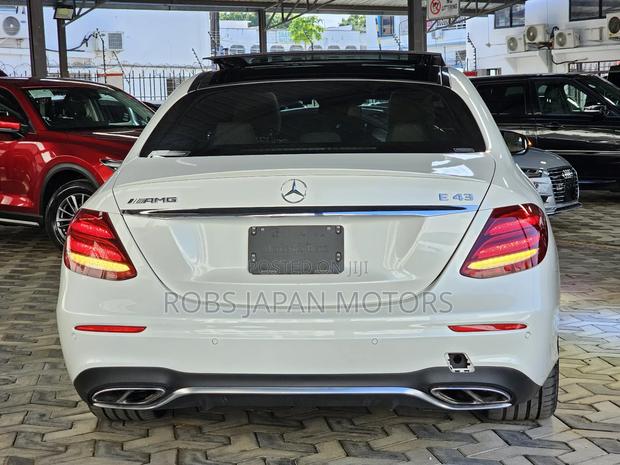 Mercedes-Benz E43 AMG 3.0 AWD 2017 Pearl