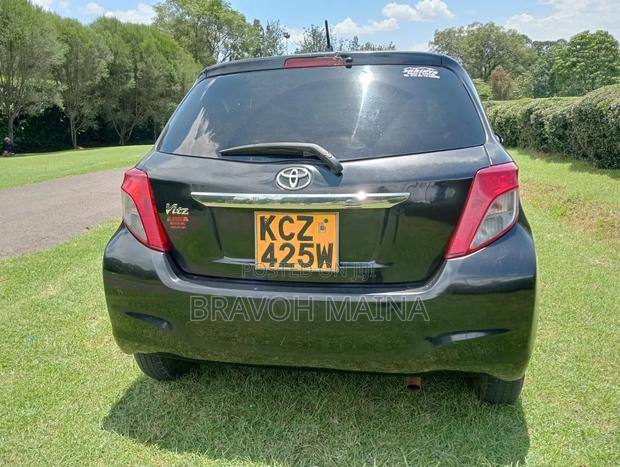 Toyota Vitz 1.3 FWD 5dr 2016 Black