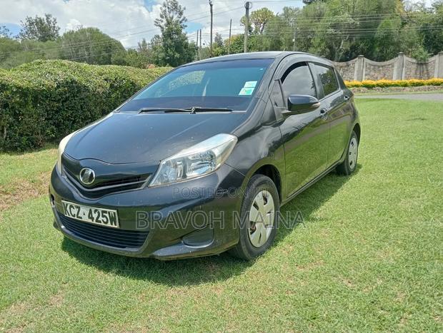 Toyota Vitz 1.3 FWD 5dr 2016 Black