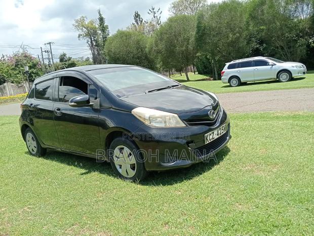 Toyota Vitz 1.3 FWD 5dr 2016 Black