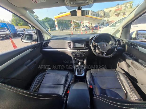 Volkswagen Sharan 2018 White