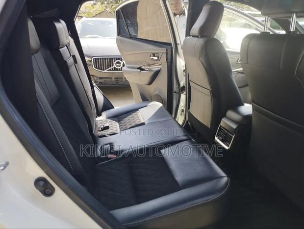 Toyota Harrier 2.0 4WD 2017 White