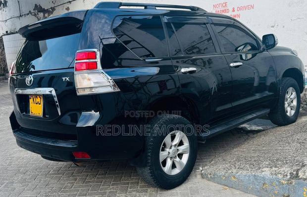 Toyota Land Cruiser Prado 2.7 i 2010 Black
