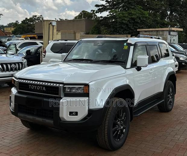 Toyota Land Cruiser Prado 2024 Pearl