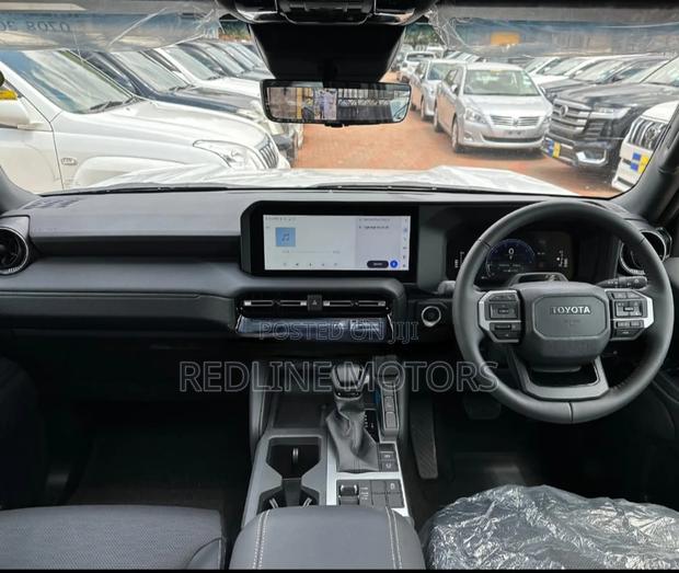 Toyota Land Cruiser Prado 2024 Pearl