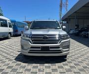 Toyota Land Cruiser 4.6 V8 ZX 2018 Silver for sale