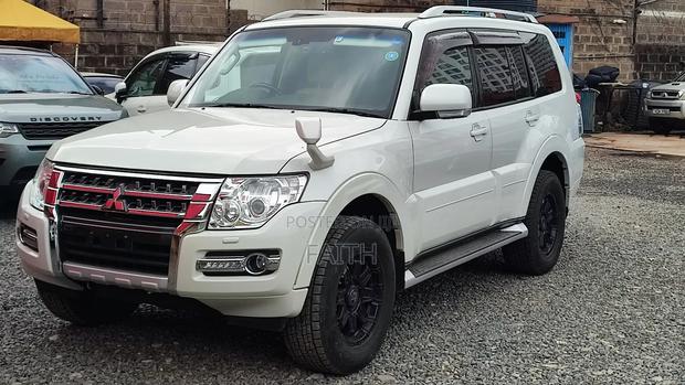 Mitsubishi Pajero V90 3.0 V6 GL 2018 Off white