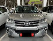 Toyota Fortuner 2.4 D RWD 2018 Gold for sale