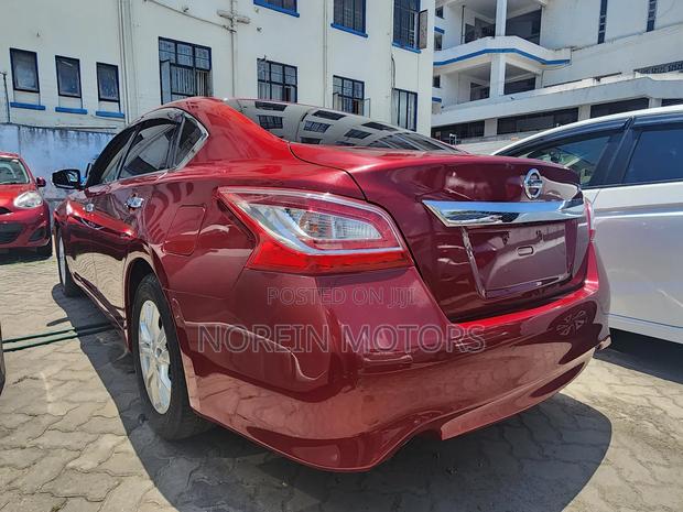 Nissan Teana 2017 Red