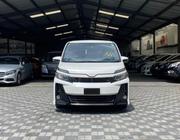 Toyota Voxy 2017 Pearl for sale