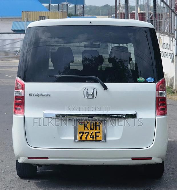 Honda Stepwgn 2016 White
