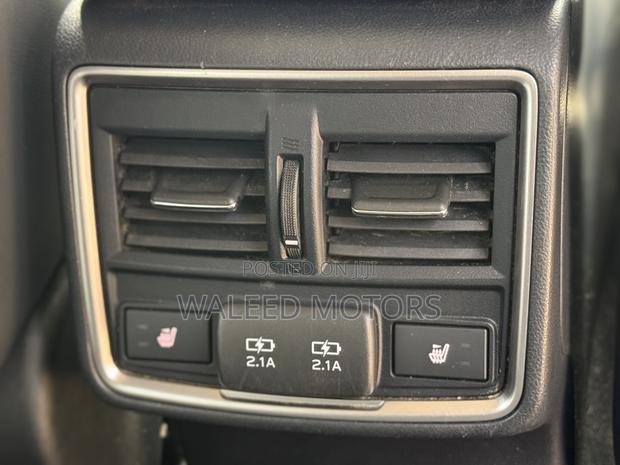 Subaru Forester 2019 Pearl