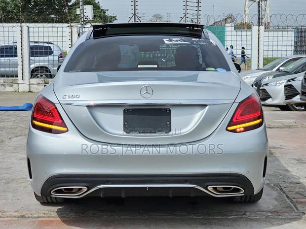 Mercedes-Benz C180 2019 Silver