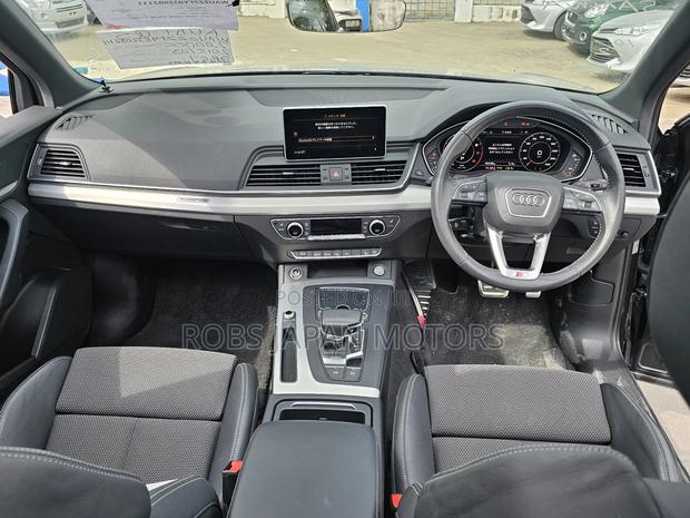Audi Q5 2.0T Premium AWD quattro 2018 Gray