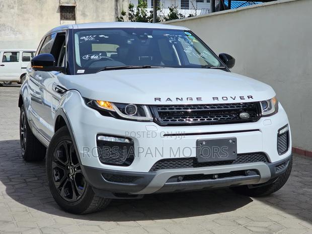 Land Rover Range Rover Evoque HSE 4x4 5-Door 2017 Pearl