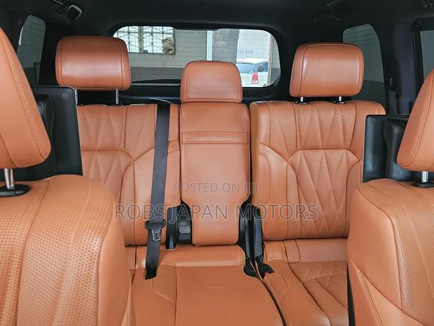 Lexus LX 570 AWD 2018 Pearl