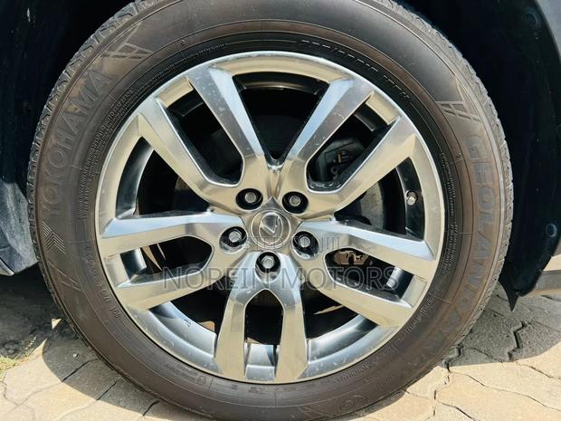 Lexus NX 2018 Gold