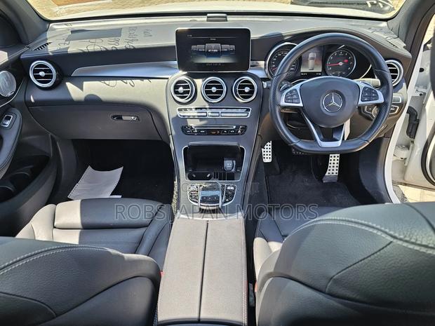 Mercedes-Benz GLC-Class 2018 Pearl