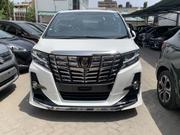 Toyota Alphard 2.5 Petrol AWD 2017 White for sale
