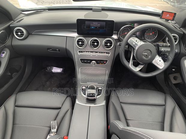 Mercedes-Benz C180 2018 Silver