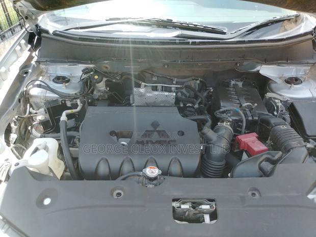 Mitsubishi RVR 2017 Silver