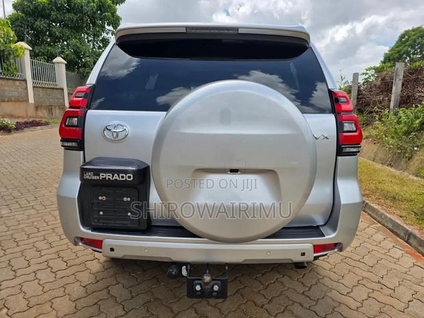 Toyota Land Cruiser 2018 Silver