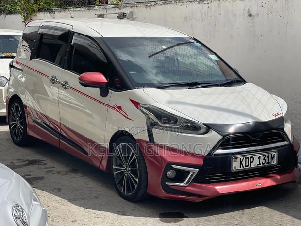 Toyota Sienta 2016 White