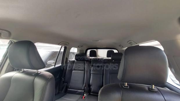 Toyota Land Cruiser Prado 2017 White