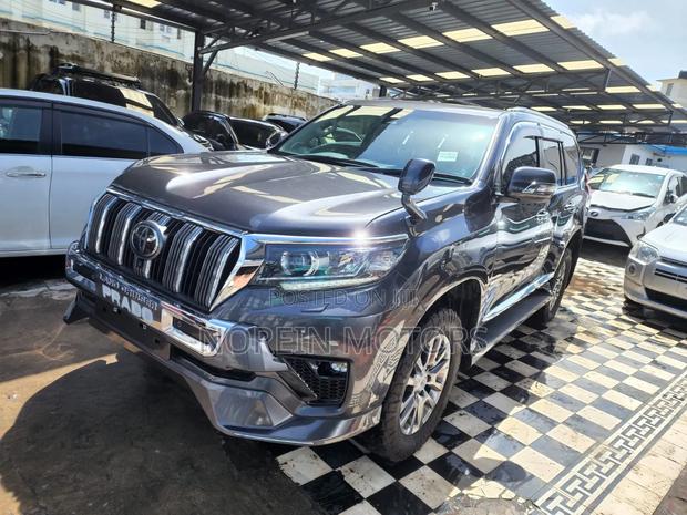 Toyota Land Cruiser Prado 2019 Gray