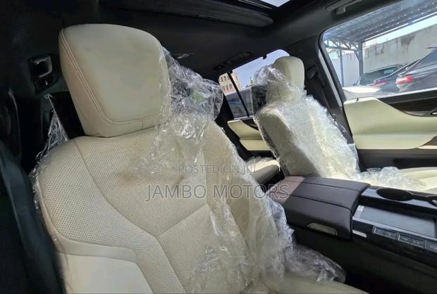 Lexus LX 2023 Gray