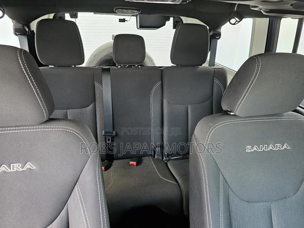 Jeep Wrangler Sahara 4x4 2016 Gray