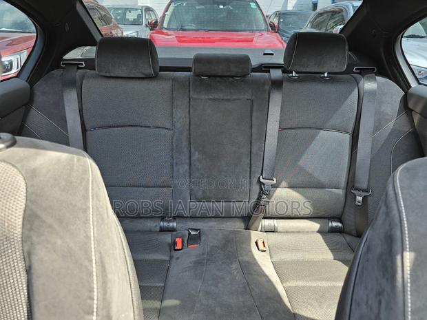 BMW 523i 2016 Pearl