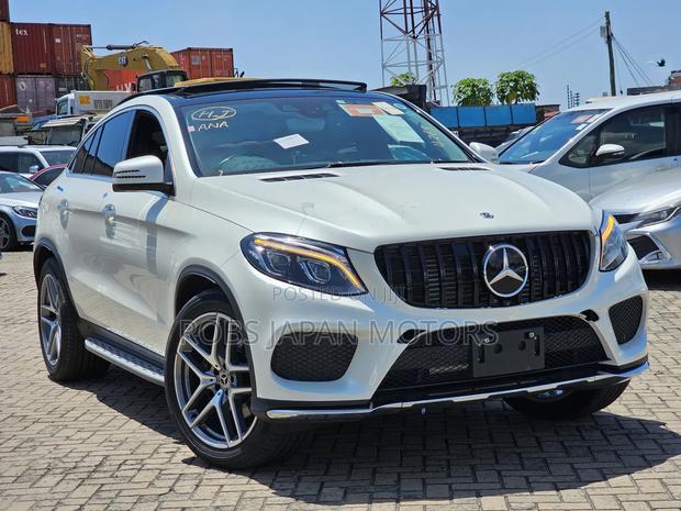 Mercedes-Benz GLE-Class GLE 350d 4MATIC 2018 Pearl